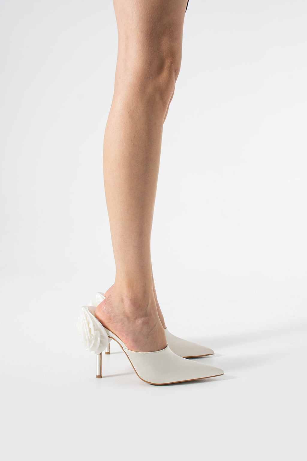 Lilia Sedef Mules 110