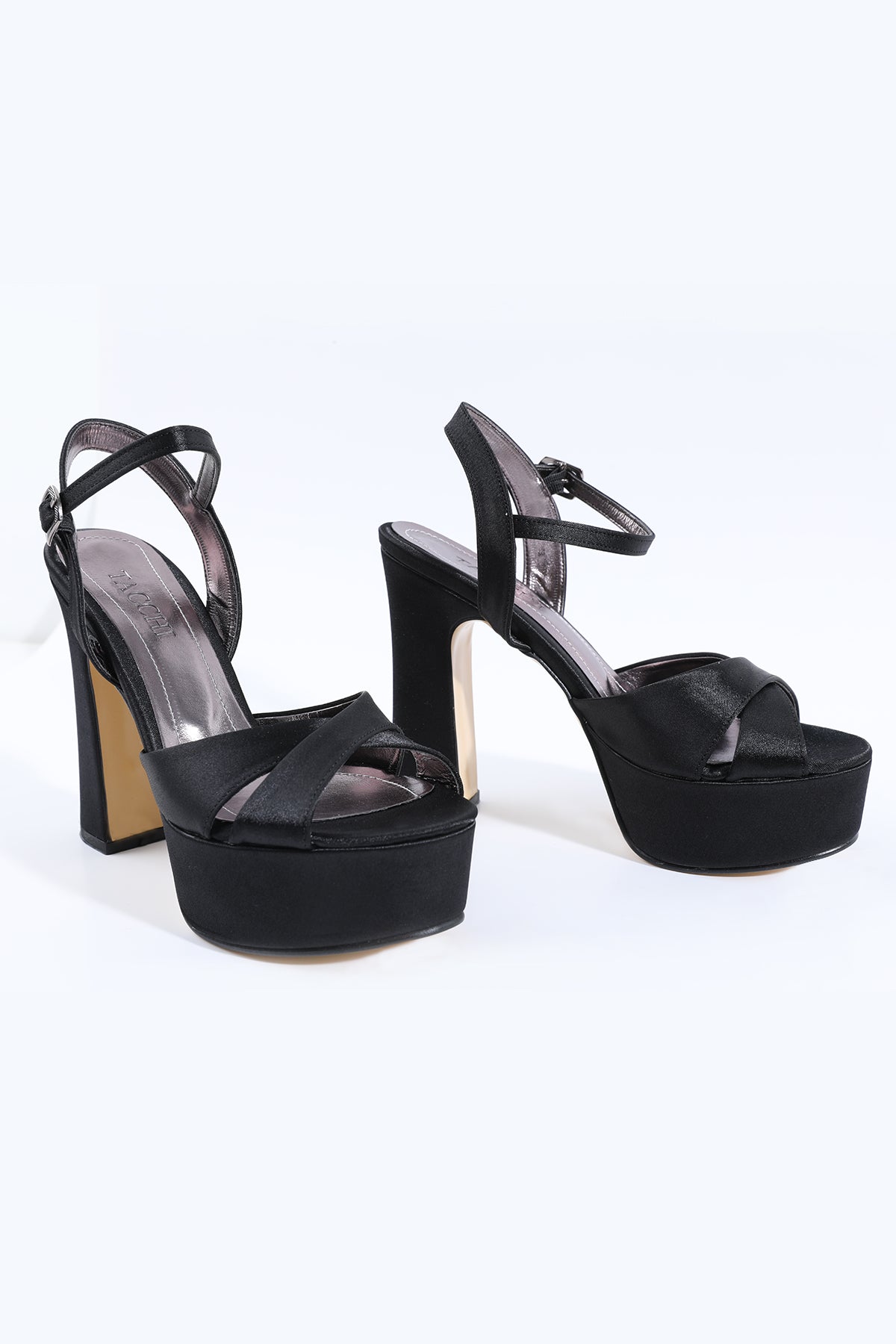 Bella Siyah Plateau 130