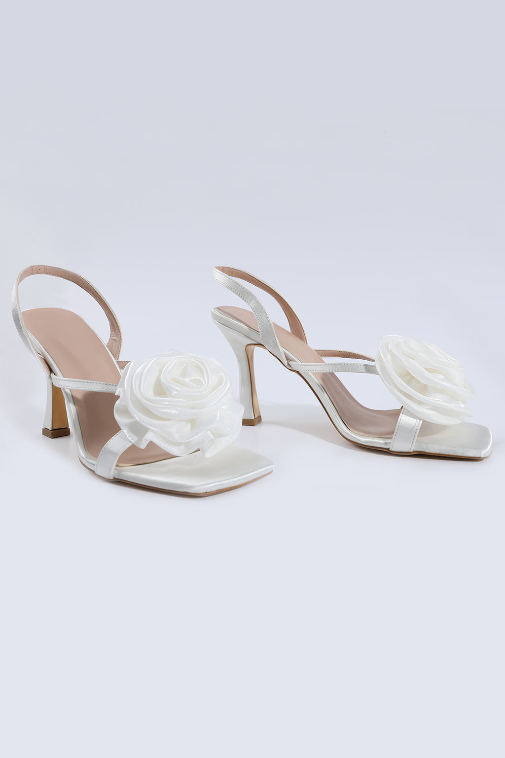 Luna Pearl Sandals 90