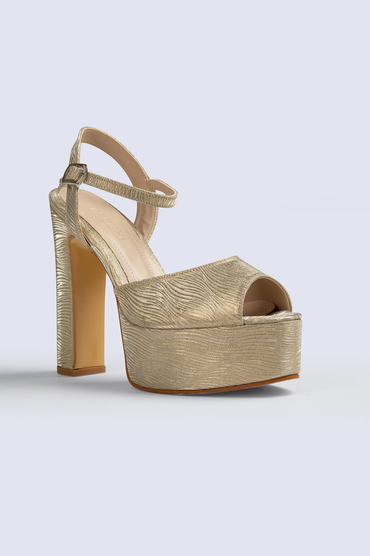 Arista Altın Plateau 135