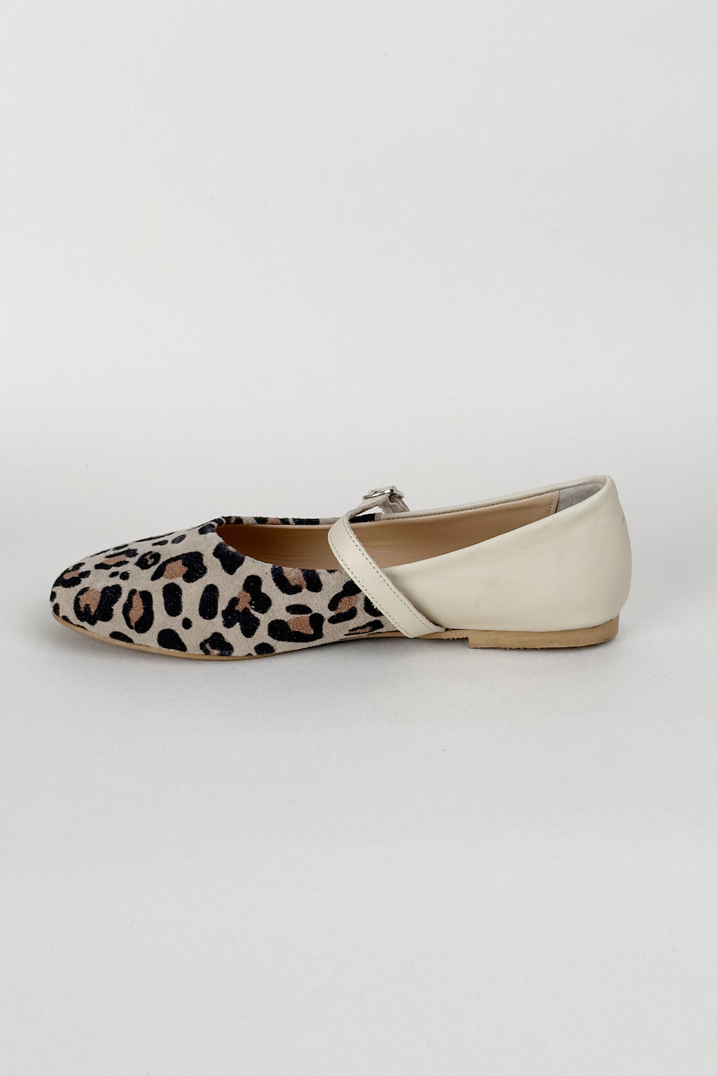 Savina Beige Flats