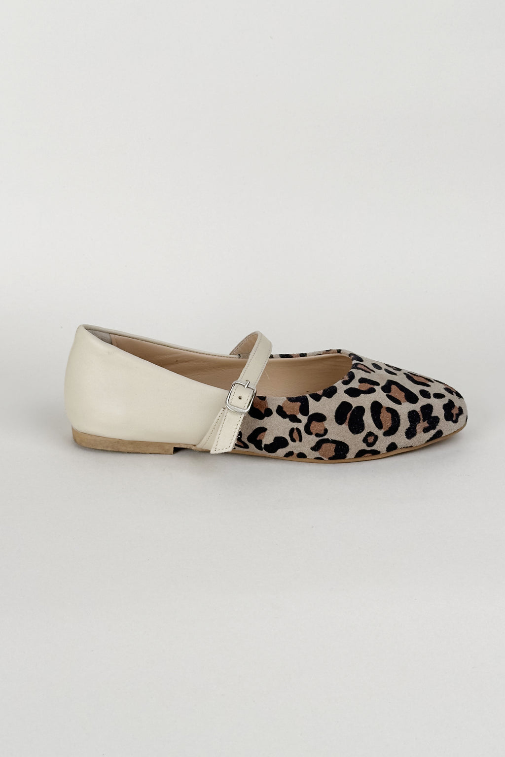Savina Beige Flats