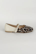 Savina Beige Flats