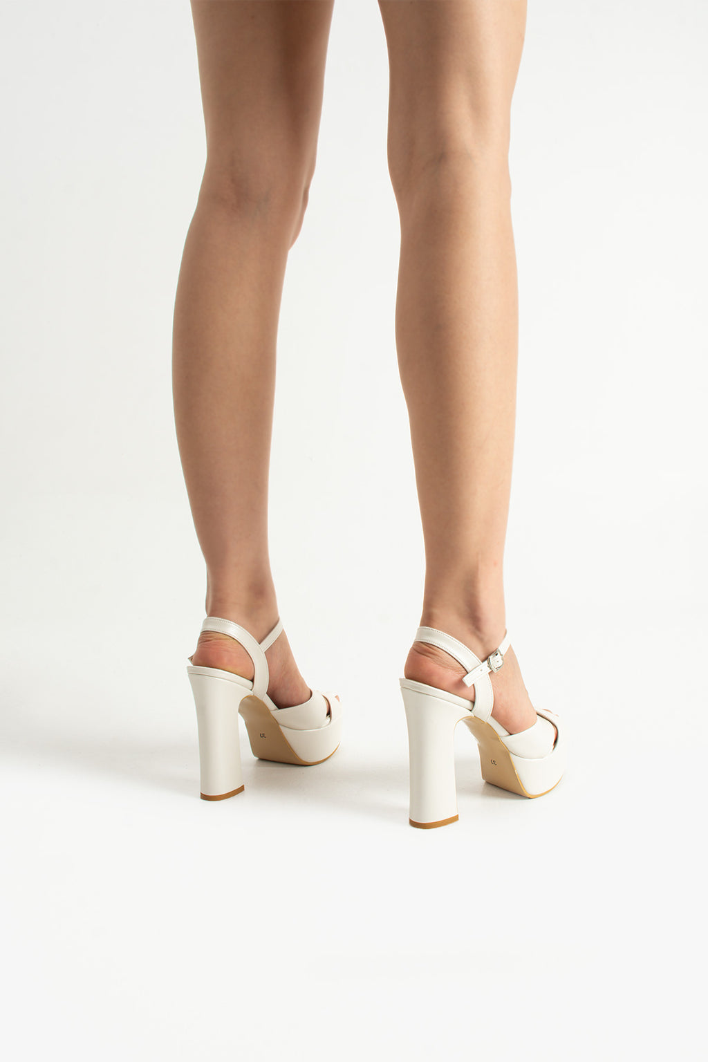 Bella Sedef Cilt Plateau 130