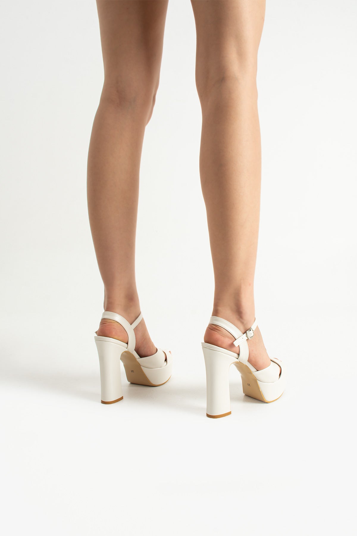 Bella Sedef Cilt Plateau 130