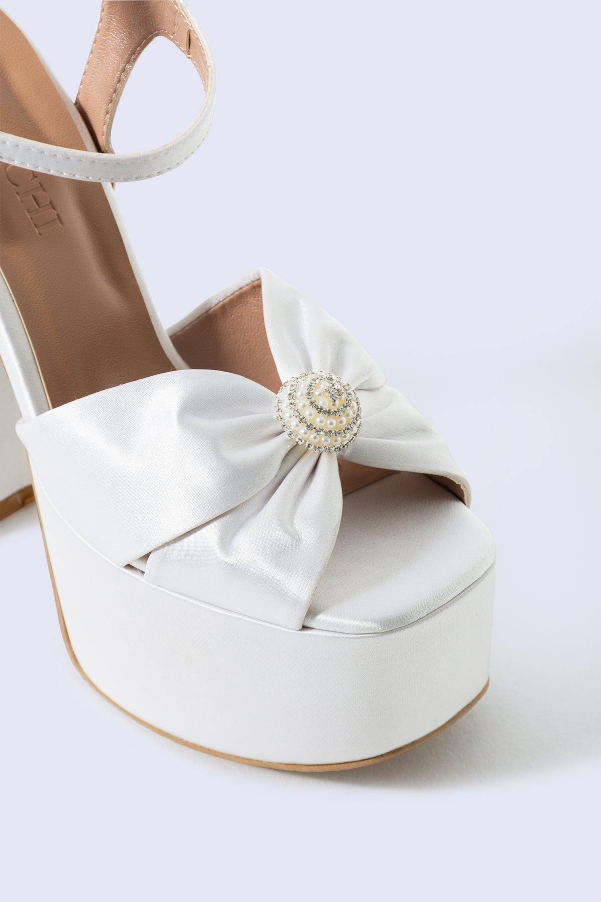 Bellina Pearl Plateau 150