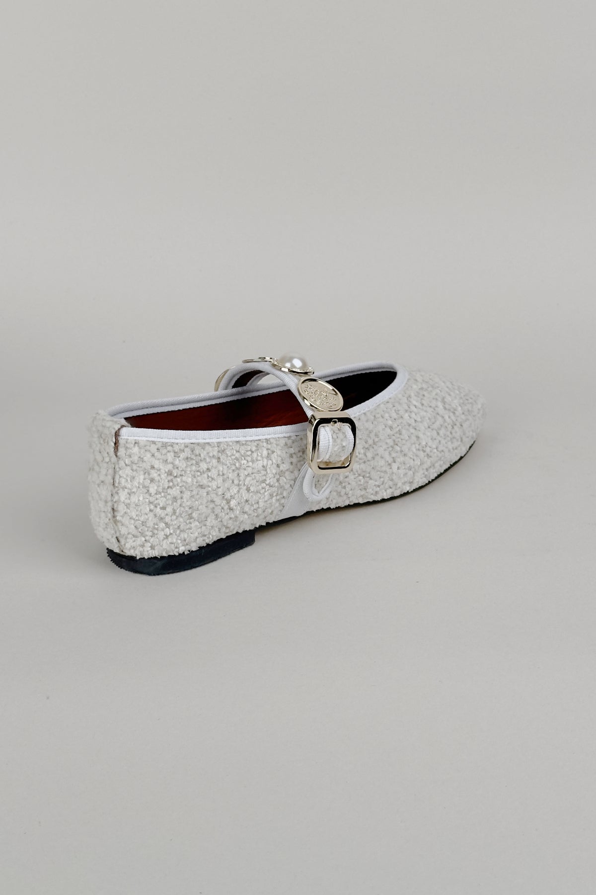 Vespera Pearl Flats