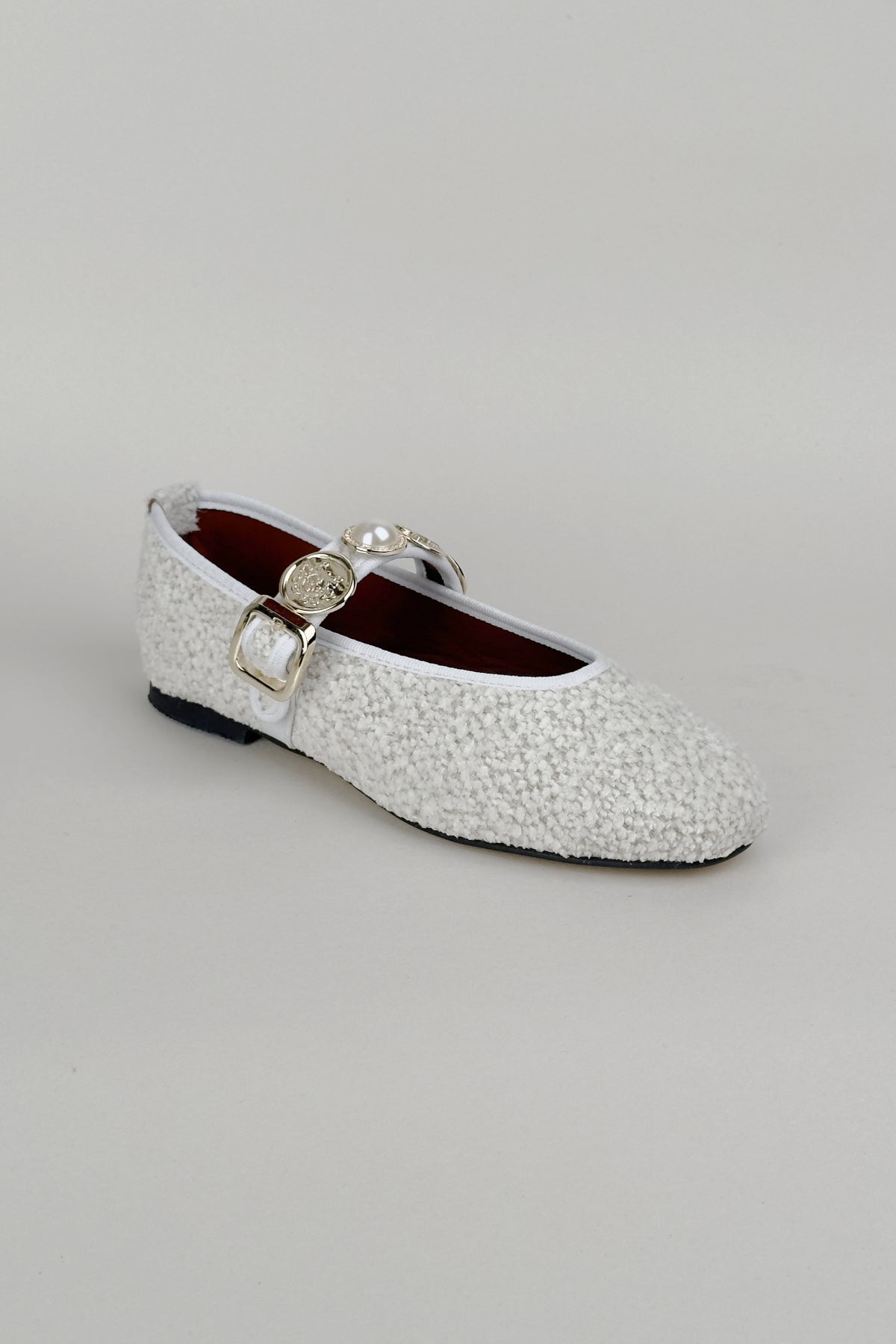 Vespera Pearl Flats