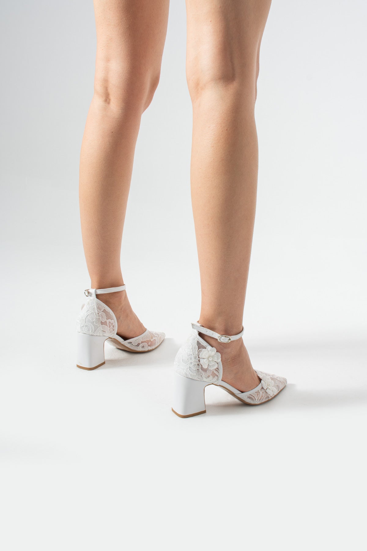 Dalia Pearl Pumps 70