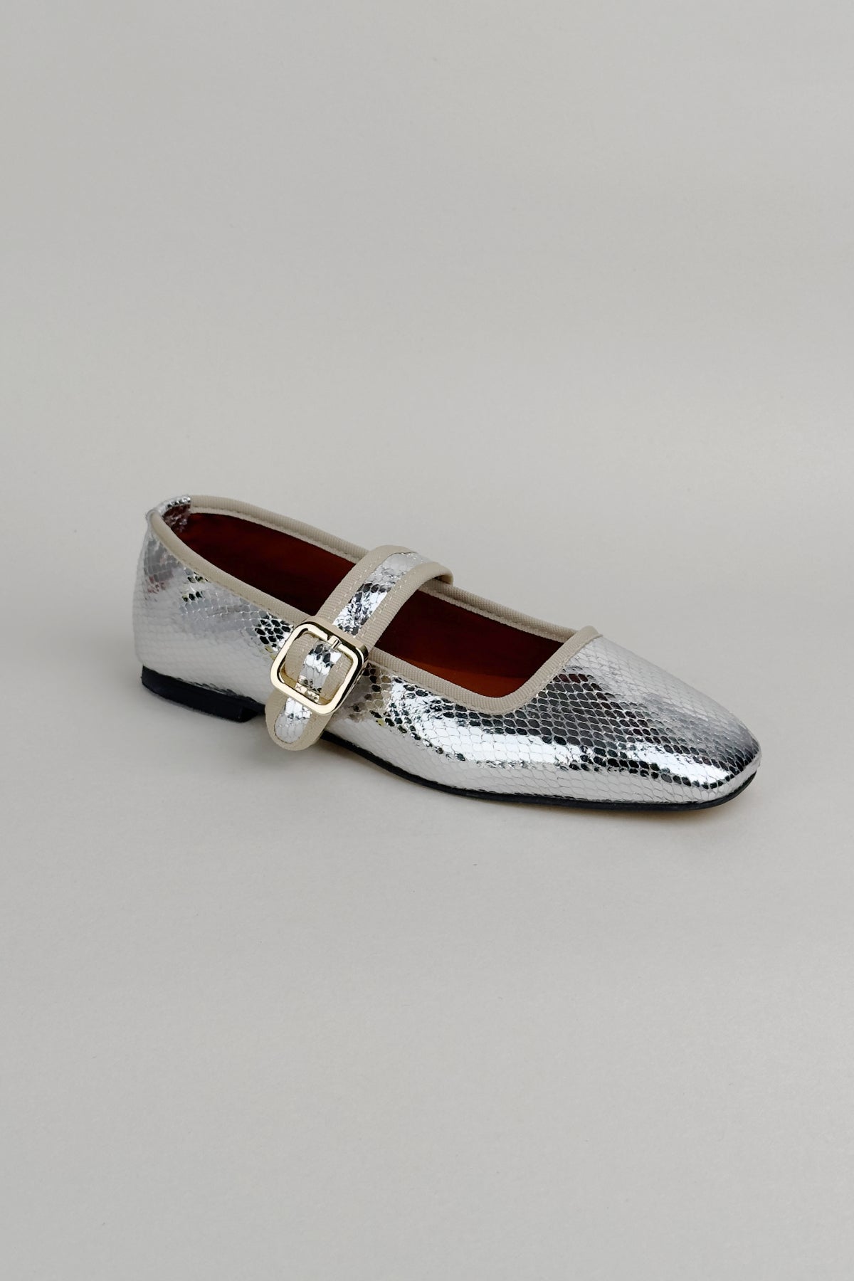  Elora Silver Flats