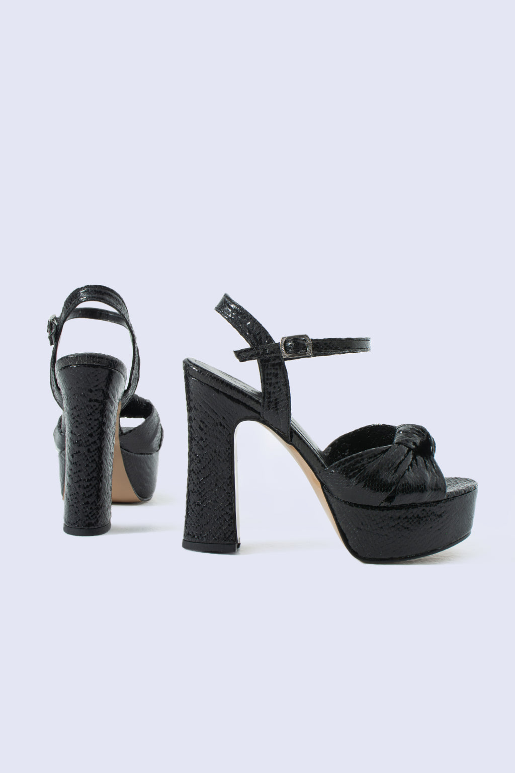 Nola Black Plateau 135