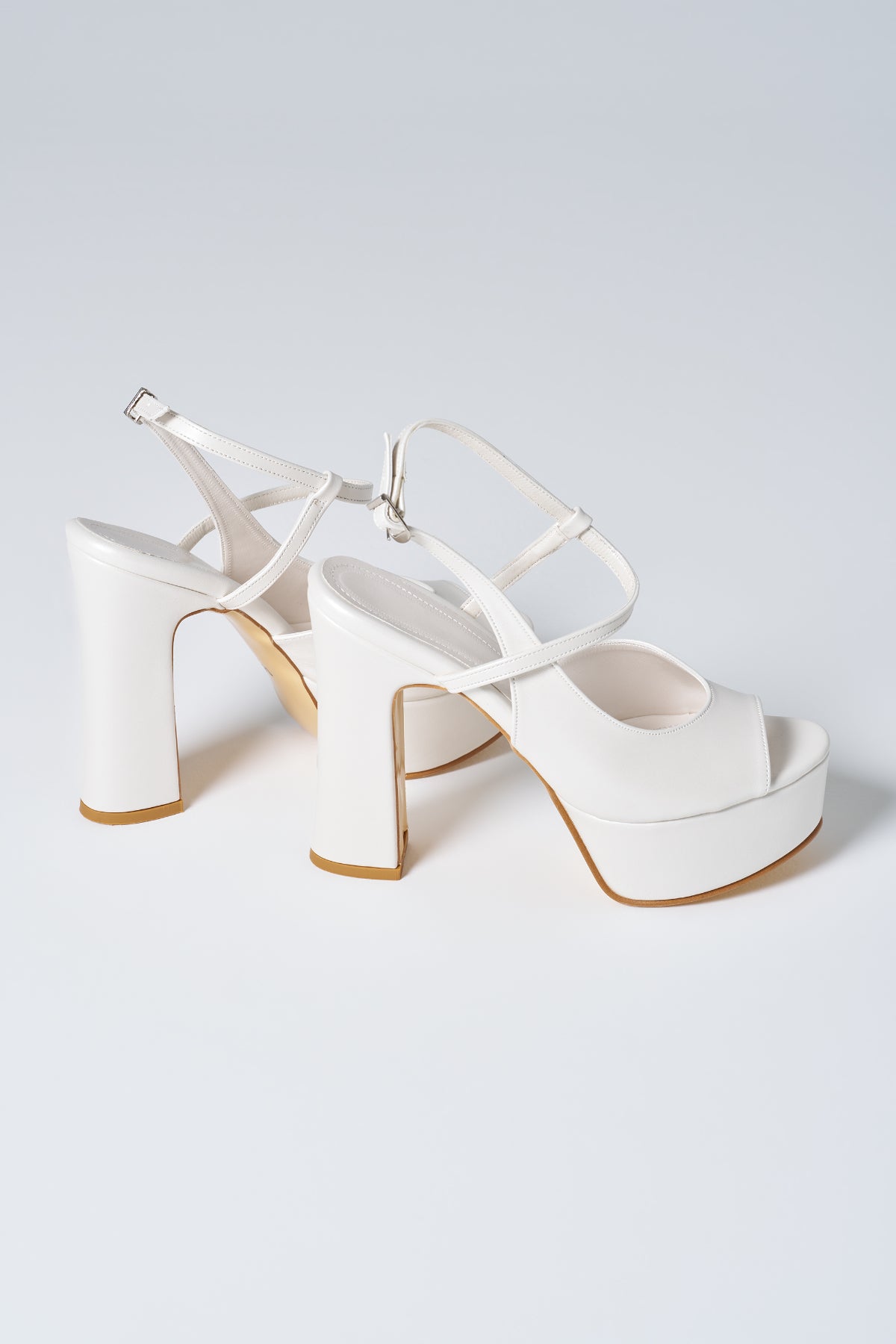 Sandy Chunky Heeled High Platform White Evening Shoes