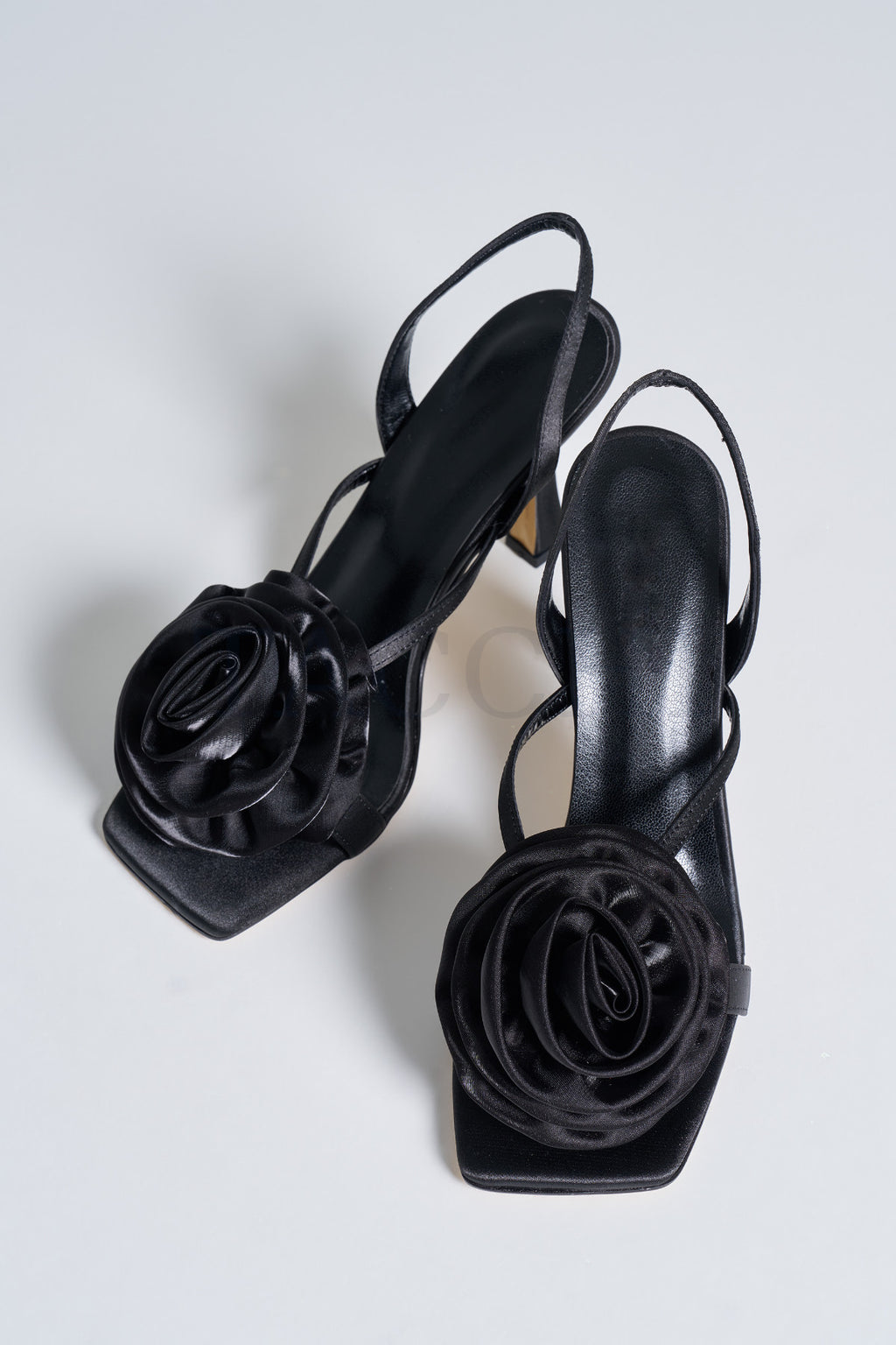 Luna Siyah Sandals 90