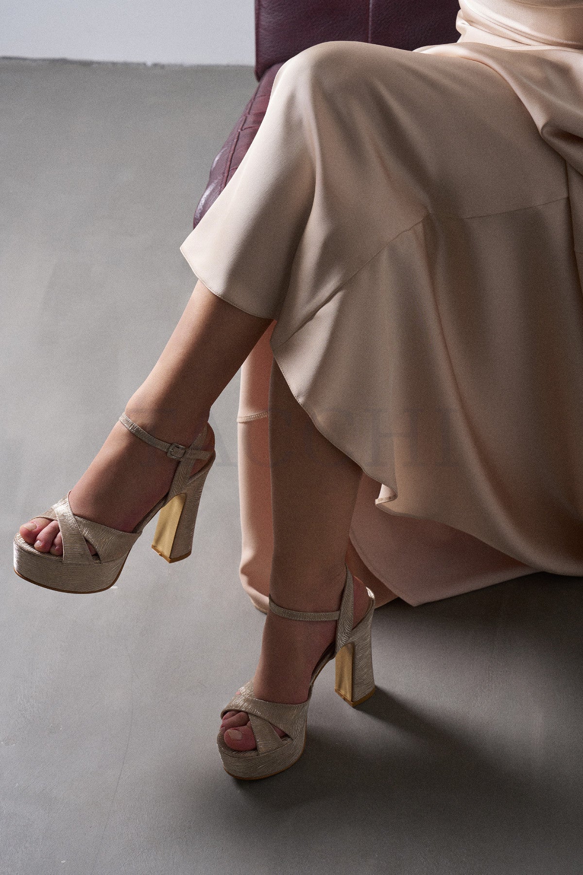 Melis Altın Plateau 120