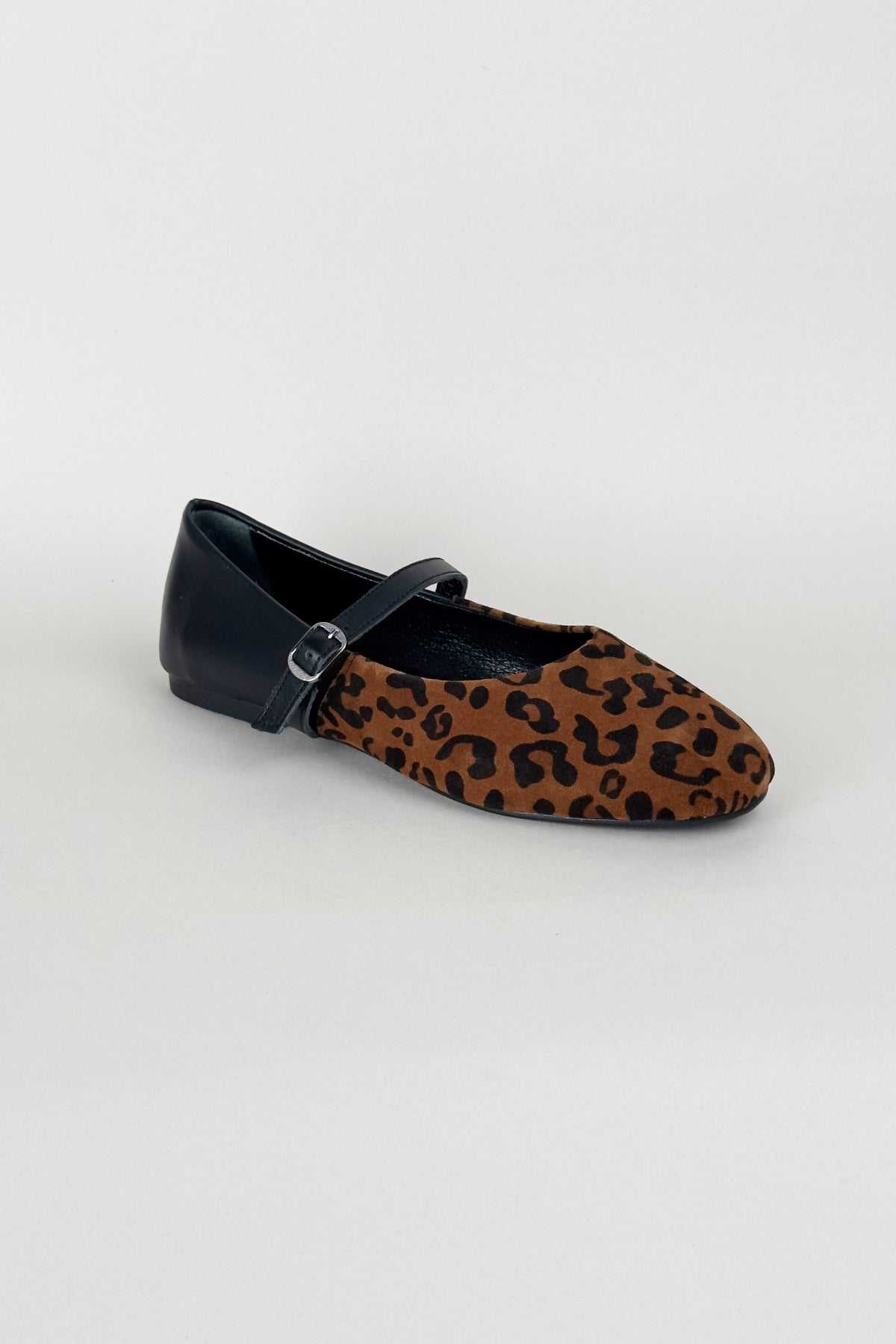 Savina Black Flats